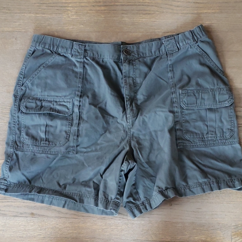 Croft & Barrow Khaki Green Cargo Shorts for Men